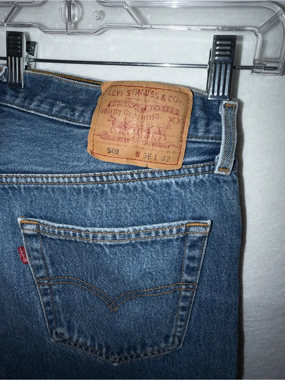 VTG 501 1997 Levi's Men's Medium Blue Relaxed Denim Jeans